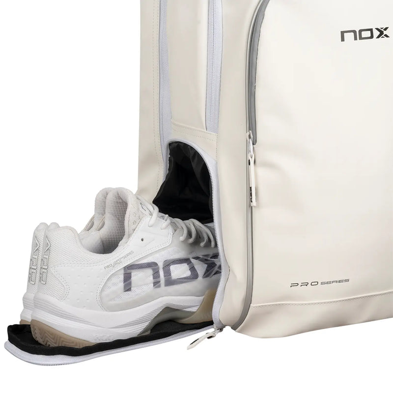 Abrir imagem na galeria, MOCHILA DE PADEL NOX PRO SERIES BRANCA