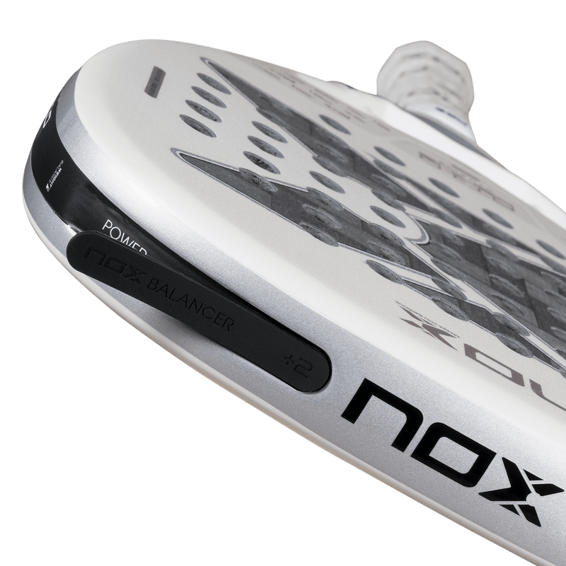 Abrir imagem na galeria, RAQUETE DE PADEL NOX AT10 LUXURY GENIUS ATTACK 12K ALUM XTREM 2026 by AGUSTIN TAPIA