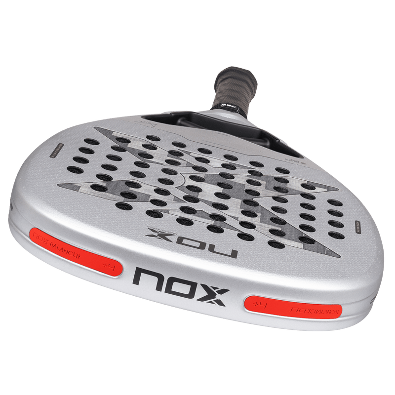 Abrir imagem na galeria, RAQUETE DE PADEL NOX GENIUS ATTACK 12K ALUM XTREM 2027 by AGUSTÍN TAPIA - PRE-VENDA