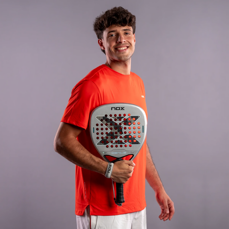 Abrir imagem na galeria, RAQUETE DE PADEL NOX GENIUS ATTACK 12K ALUM XTREM 2027 by AGUSTÍN TAPIA - PRE-VENDA