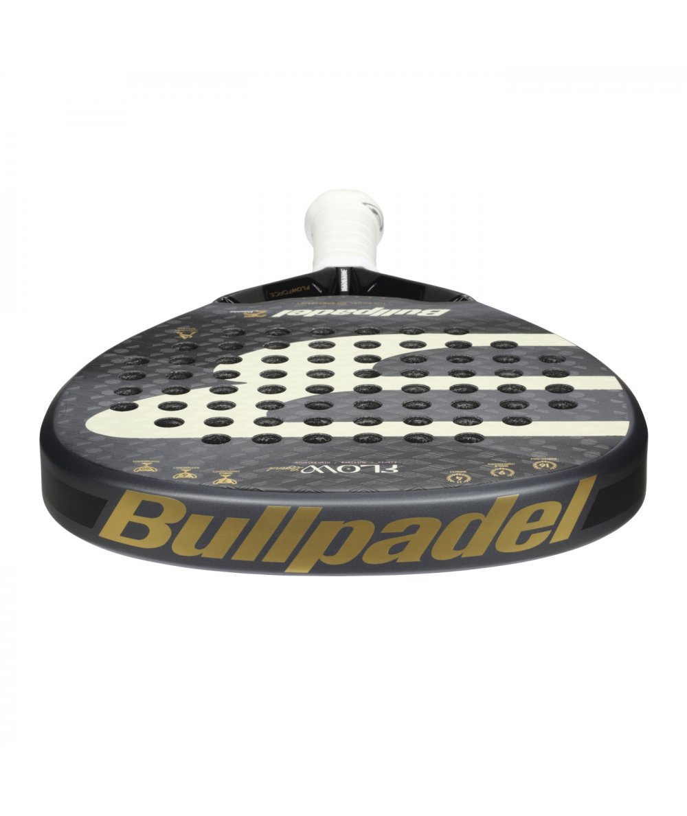 RAQUETE DE PADEL BULLPADEL FLOW LEGEND de ALEJANDRA SALAZAR