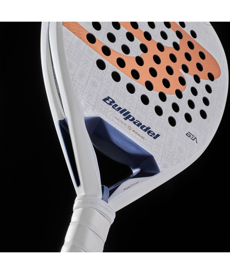 Abrir imagem na galeria, RAQUETE DE PADEL BULLPADEL PEARL 27 de BEA GONZÁLEZ