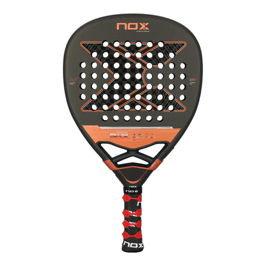 RAQUETE DE PADEL NOX AT10 LUXURY GENIUS ATTACK 12K 2025 BY AGUSTÍN TAPIA