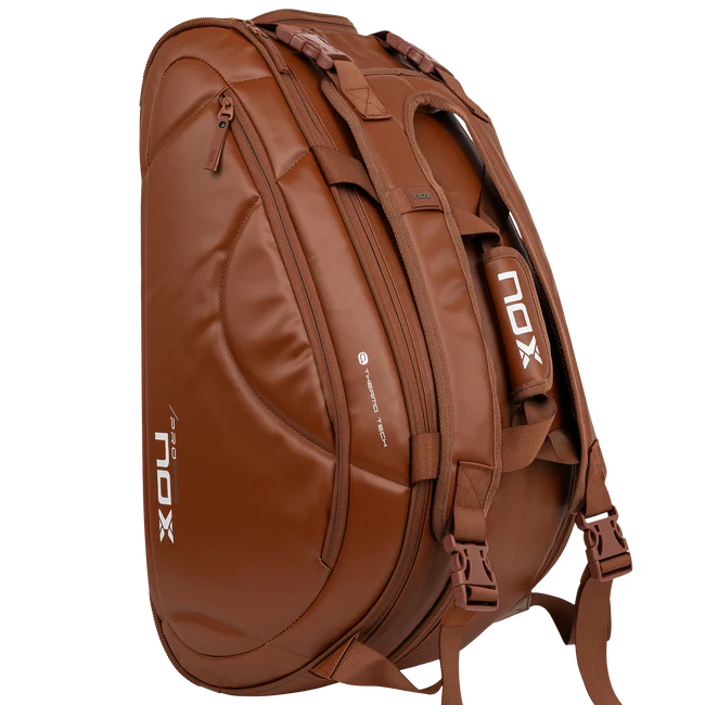 Abrir imagem na galeria, SACO DE PADEL NOX PRO SERIES CASTANHO CAMEL
