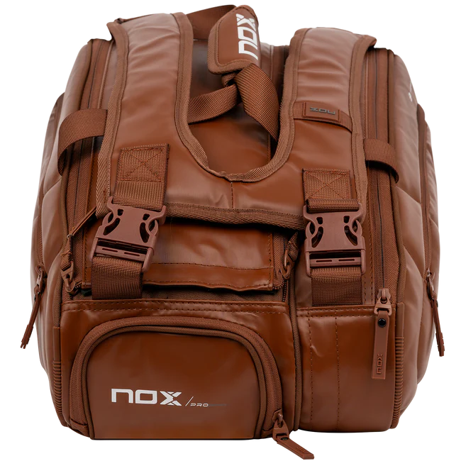 Abrir imagem na galeria, SACO DE PADEL NOX PRO SERIES CASTANHO CAMEL

