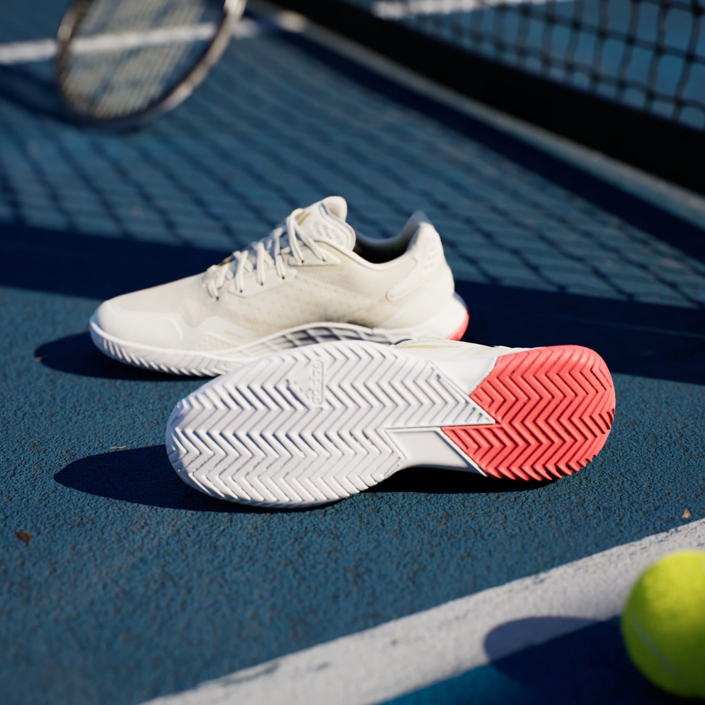 SAPATILHAs PADEL SENHORA ADIDAS DEFIANT SPEED 2 white/gold metallic