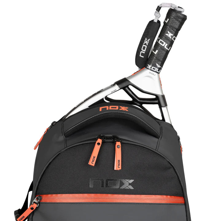 MOCHILA DE PADEL NOX  LUXURY OPEN SERIES PRETO/VERMELHO