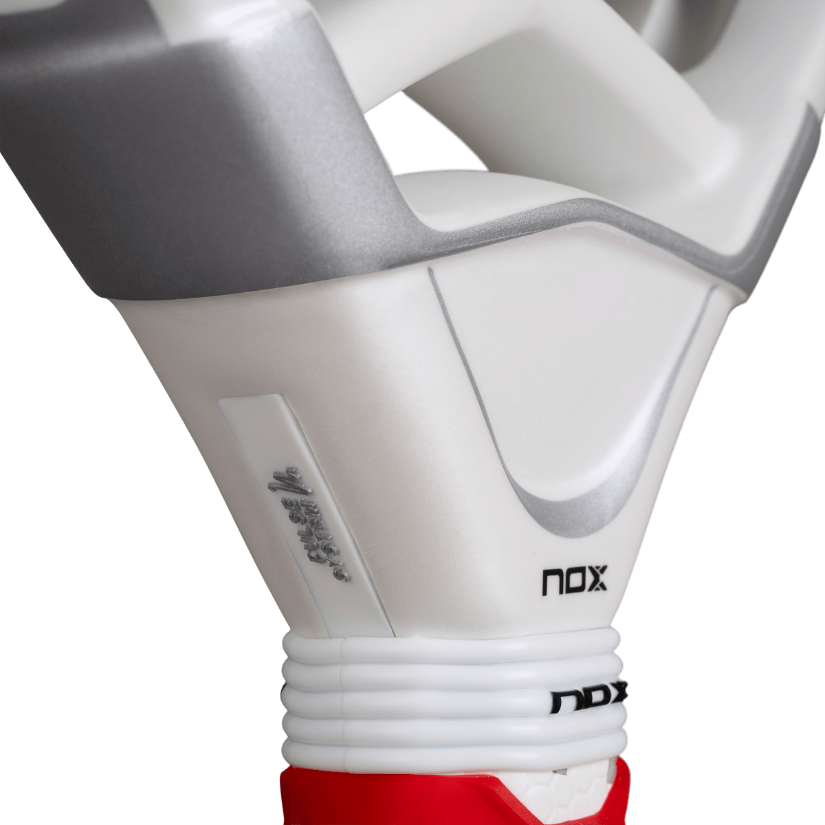 RAQUETE DE PADEL NOX AT10 LUXURY GENIUS ATTACK 12K ALUM XTREM 2026 by AGUSTIN TAPIA- PRÉ-VENDA