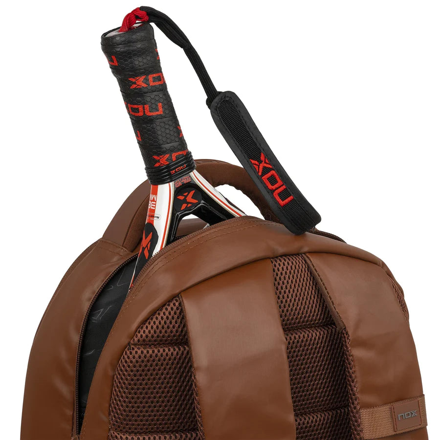 MOCHILA DE PADEL NOX PRO SERIES CASTANHO CAMEL