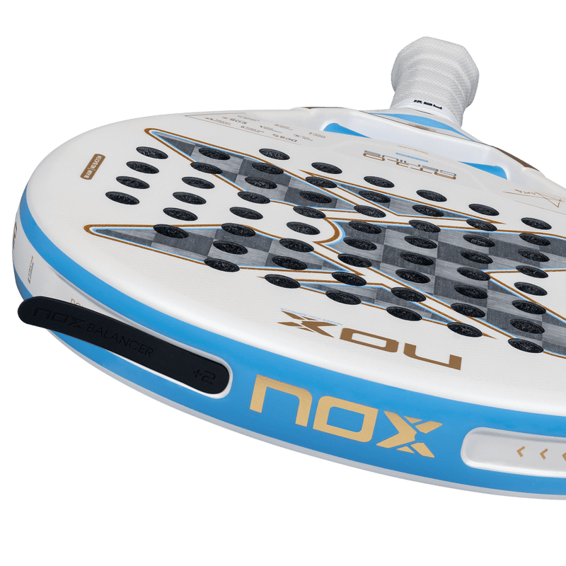 Cargue la imagen en el visor de la galería, PALA DE PÁDEL NOX AT10 LUXURY GENIUS 18K ALU 2026 by AGUSTIN TAPIA
