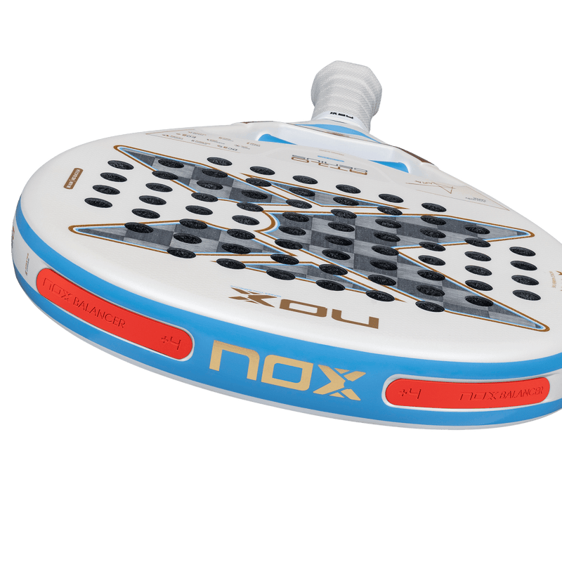 Cargue la imagen en el visor de la galería, PALA DE PÁDEL NOX AT10 LUXURY GENIUS 18K ALU 2026 by AGUSTIN TAPIA
