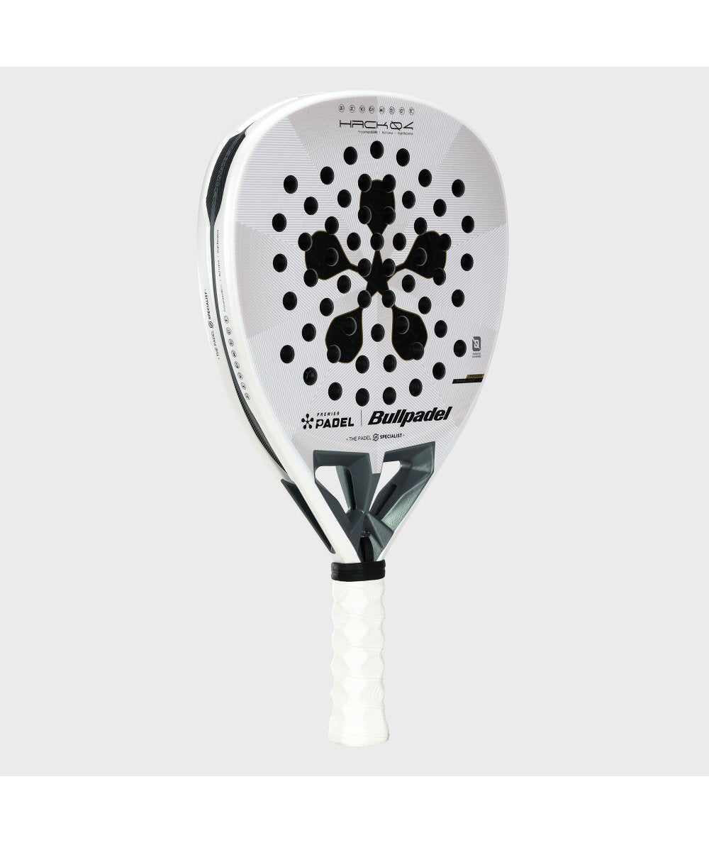 RAQUETE DE PADEL BULLPADEL HACK 04 PP 26 de PAQUITO NAVARRO