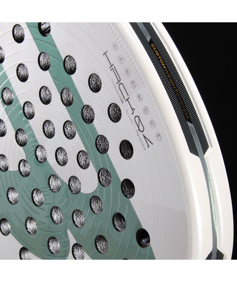 RAQUETE DE PADEL BULLPADEL HACK 04 PP 26 de PAQUITO NAVARRO