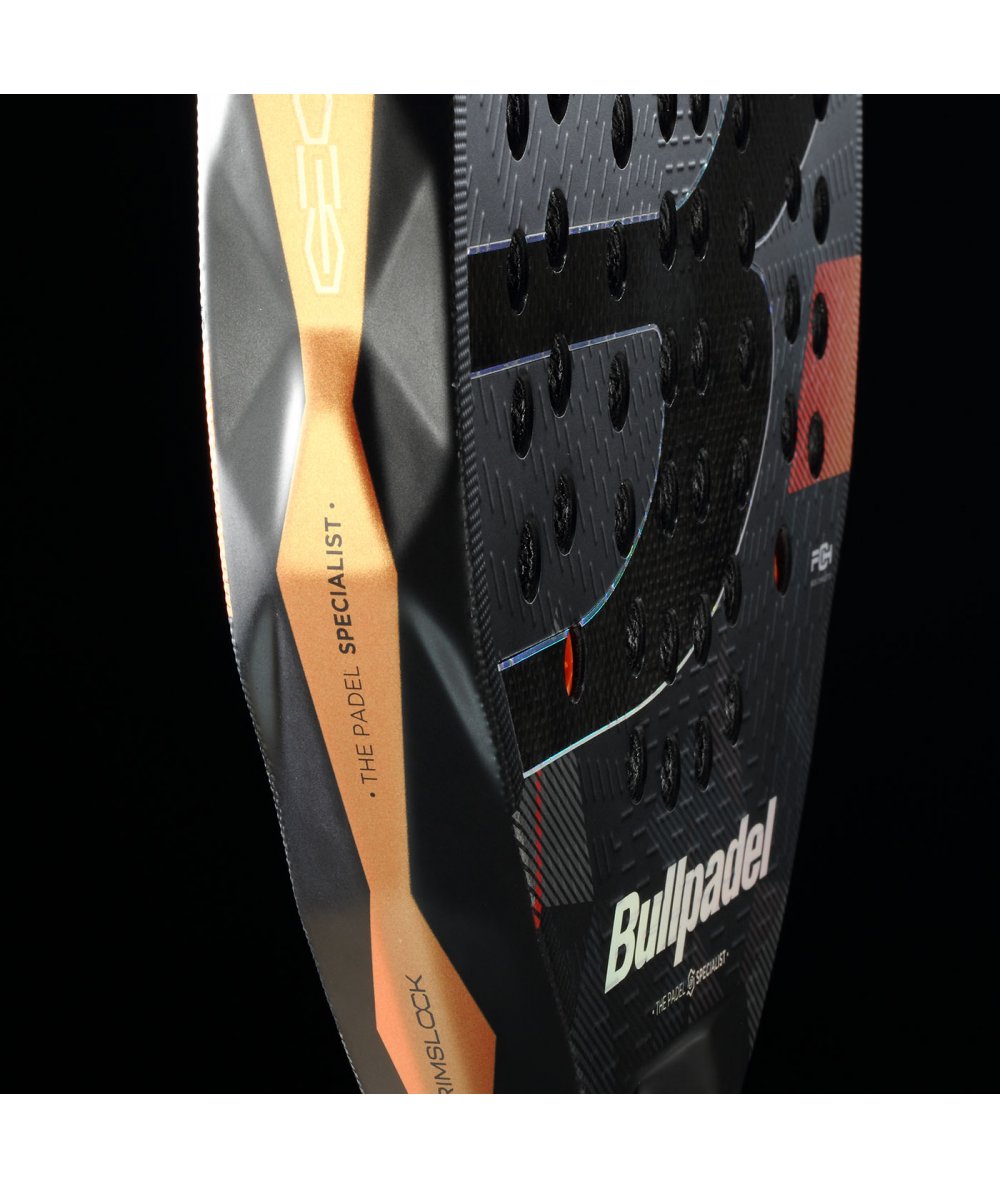 RAQUETE DE PADEL BULLPADEL NEURON 02 EDGE de FEDE CHINGOTTO