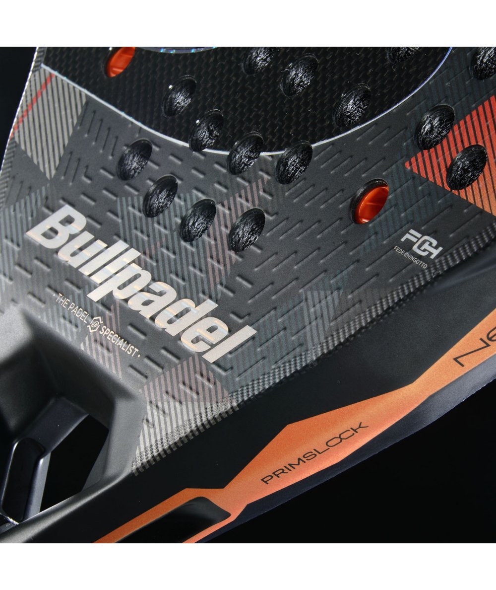 RAQUETE DE PADEL BULLPADEL NEURON 02 EDGE de FEDE CHINGOTTO
