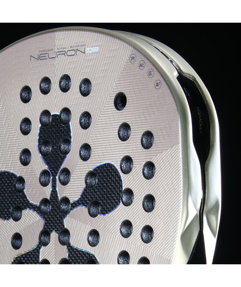 Cargue la imagen en el visor de la galería, RAQUETA DE PÁDEL BULLPADEL NEURON 02 PP 26 de FEDE CHINGOTTO
