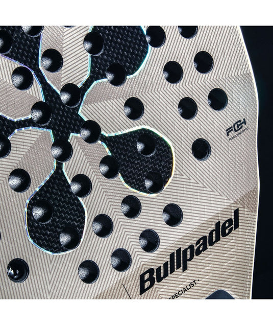 RAQUETA DE PÁDEL BULLPADEL NEURON 02 PP 26 de FEDE CHINGOTTO
