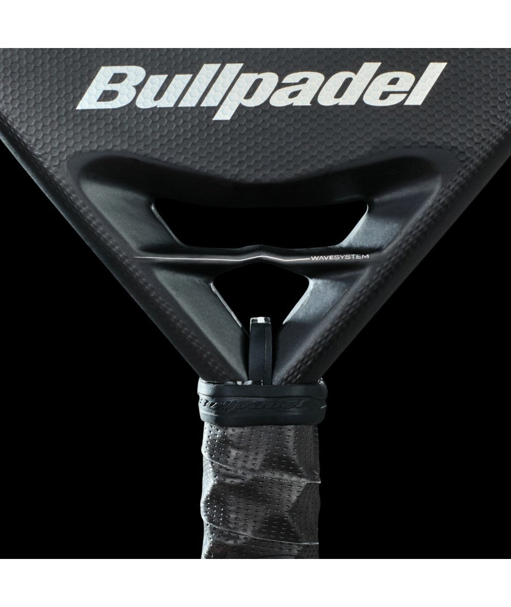 RAQUETE DE PADEL BULLPADEL NEURON 25 DE FEDERICO CHINGOTTO