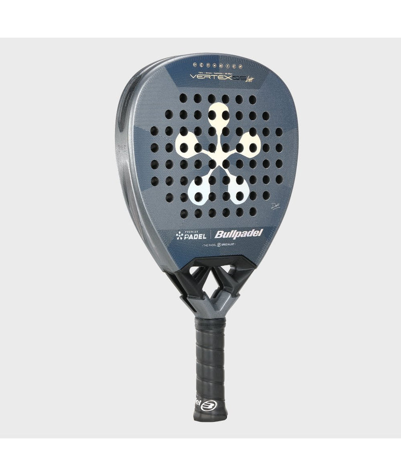 Laden Sie das Bild in Galerie -Viewer, RAQUETE DE PADEL BULLPADEL VERTEX 05 LIGHT PP 26 de DELFI BREA
