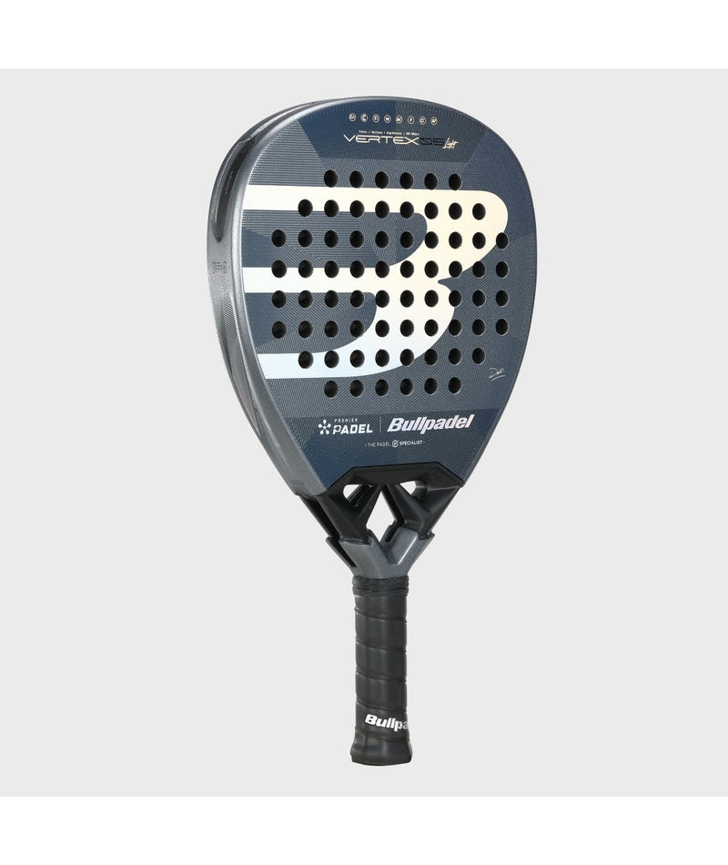 Laden Sie das Bild in Galerie -Viewer, RAQUETE DE PADEL BULLPADEL VERTEX 05 LIGHT PP 26 de DELFI BREA
