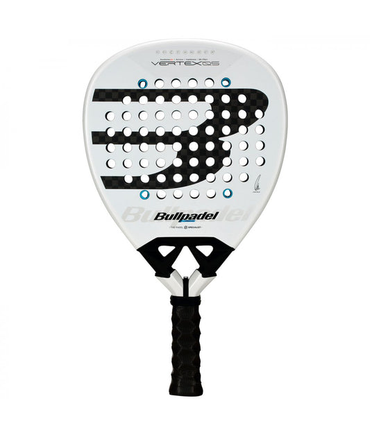 RAQUETE DE PADEL BULLPADEL VERTEX 05 de JUAN TELLO