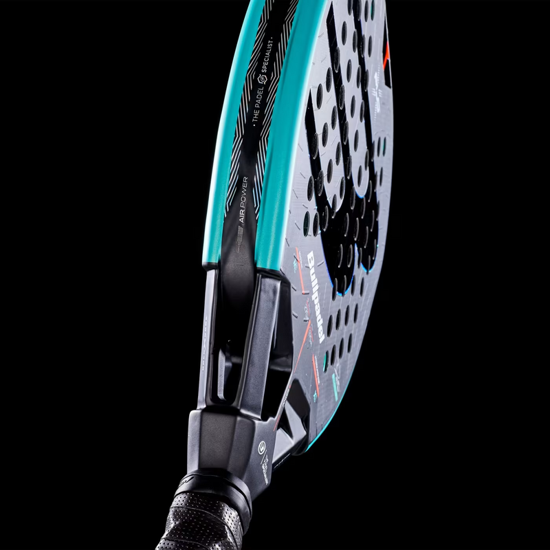 Abrir imagem na galeria, RAQUETE DE PADEL BULLPADEL XPLO 02 27 DE MARTIN DI NENNO - PRÉ-VENDA
