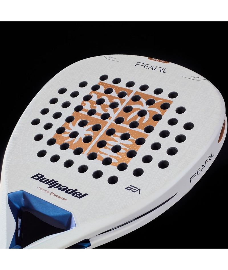 Abrir imagem na galeria, RAQUETE DE PADEL BULLPADEL PEARL 27 de BEA GONZÁLEZ
